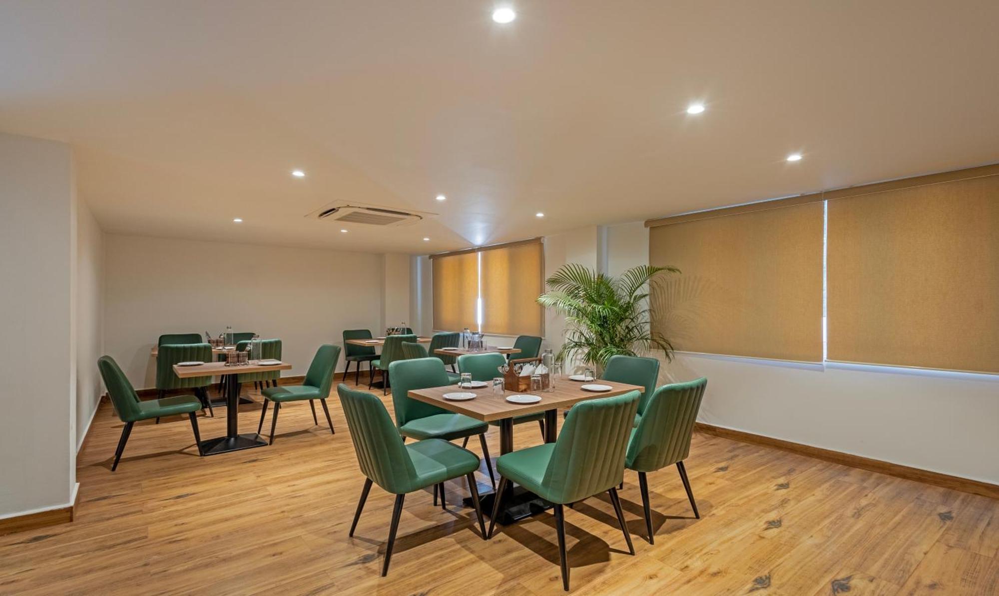 Treebo Premium Vapr Ashok Nagar Hotel Csennai Kültér fotó